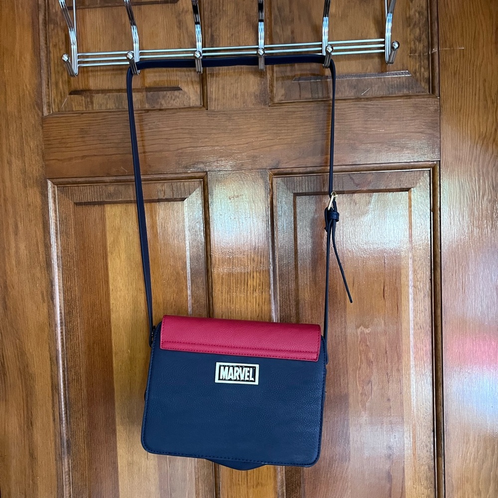 Bioworld Captain Marvel Crossbody Cosplay Purse